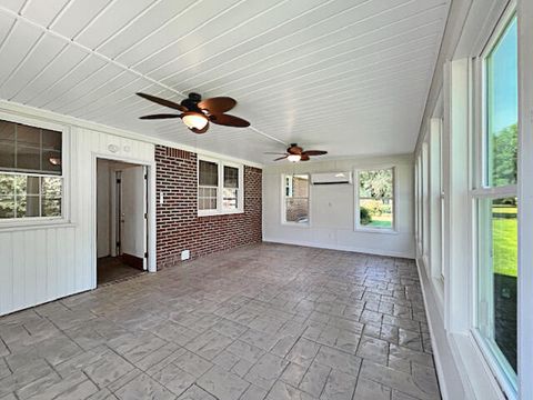 Tiny photo for 101 Parkwood Drive, Williston, SC 29853 (MLS # 547286)