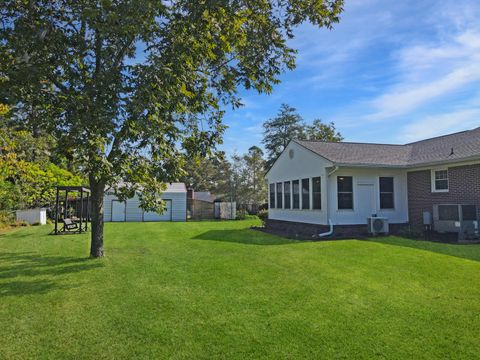 Tiny photo for 101 Parkwood Drive, Williston, SC 29853 (MLS # 547286)