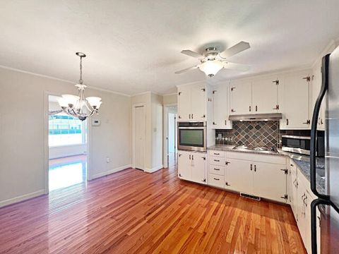 Tiny photo for 101 Parkwood Drive, Williston, SC 29853 (MLS # 547286)