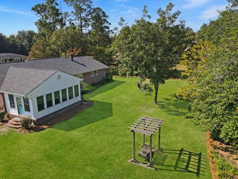 Tiny photo for 101 Parkwood Drive, Williston, SC 29853 (MLS # 547286)