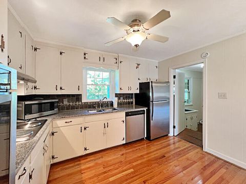 Tiny photo for 101 Parkwood Drive, Williston, SC 29853 (MLS # 547286)