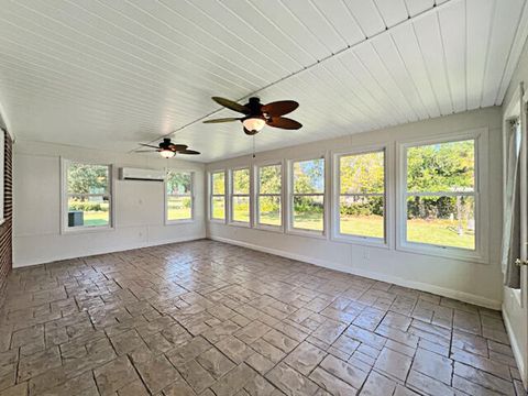 Tiny photo for 101 Parkwood Drive, Williston, SC 29853 (MLS # 547286)