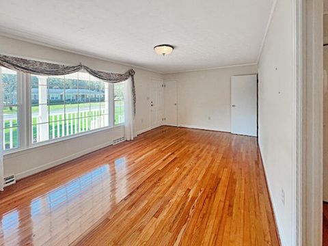 Tiny photo for 101 Parkwood Drive, Williston, SC 29853 (MLS # 547286)