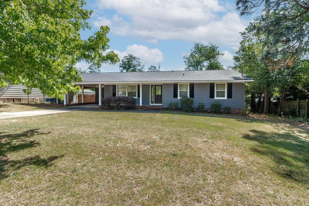 Photo of 628 Hampton Circle, North Augusta, SC 29841 (MLS # 554898)
