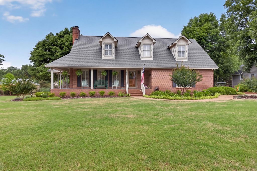 Photo of 1607 E Tavelle Lane, Beech Island, SC 29842 (MLS # 555332)