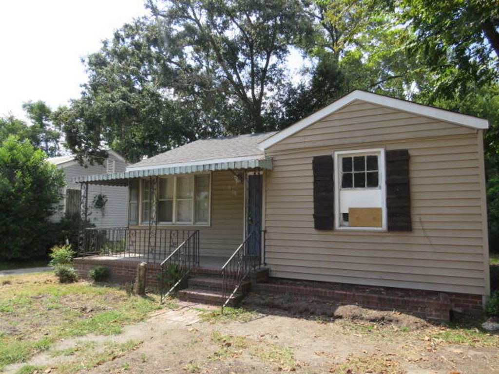 Photo for 1871 Kissingbower Road, Augusta, GA 30904 (MLS # 546927)