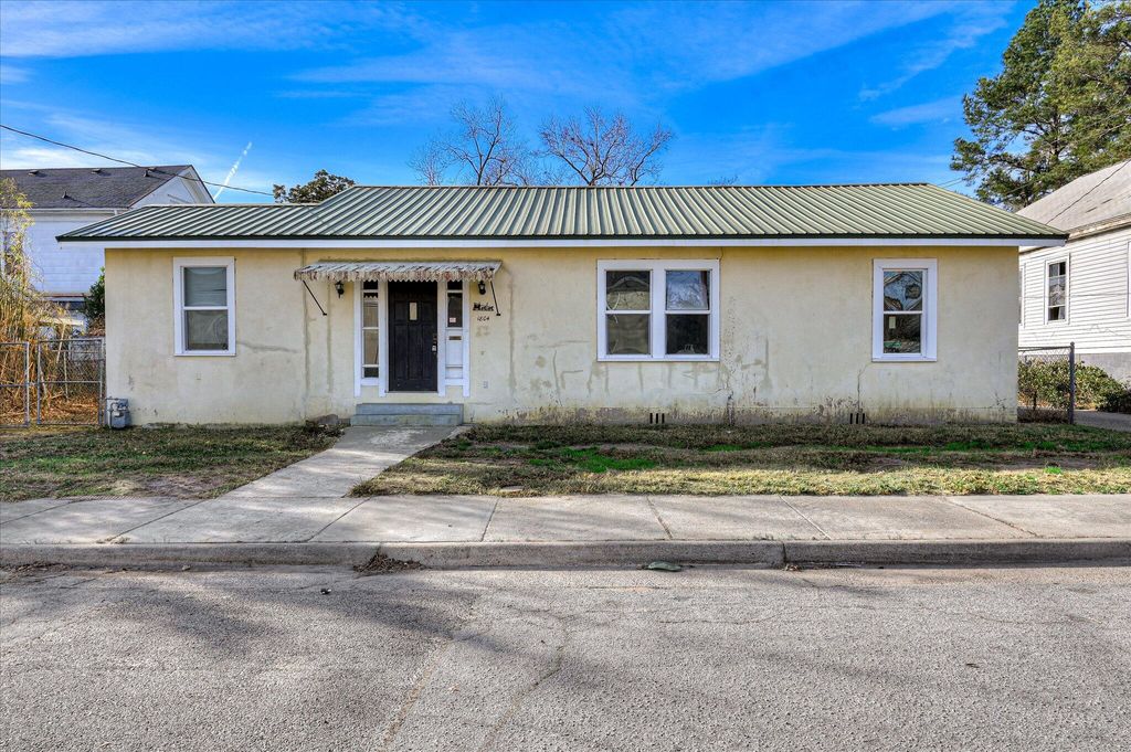 Photo of 1804 Starnes Street, Augusta, GA 30904 (MLS # 550953)