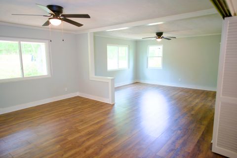 Tiny photo for 85 JOHN Street, Williston, SC 29853 (MLS # 541161)