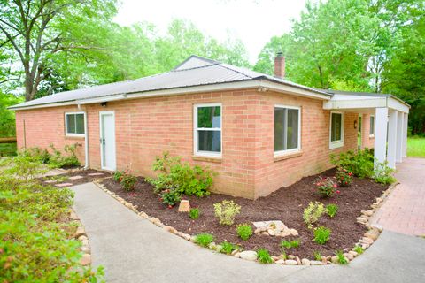 Tiny photo for 85 JOHN Street, Williston, SC 29853 (MLS # 541161)