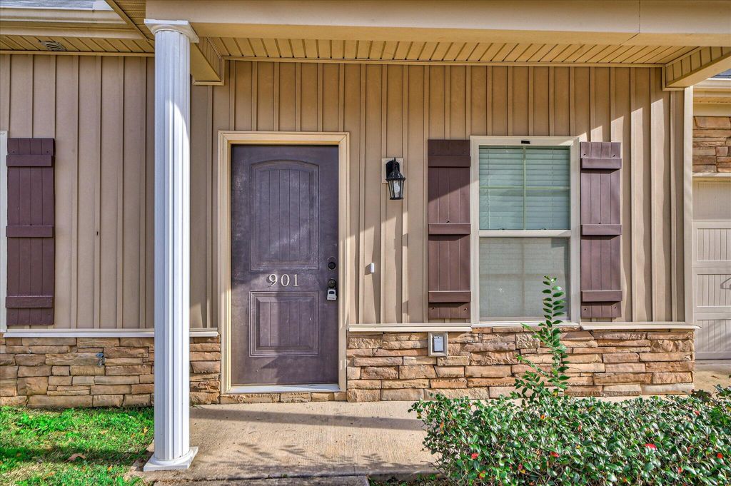 Photo of 901 Erika Lane, Grovetown, GA 30813 (MLS # 549827)