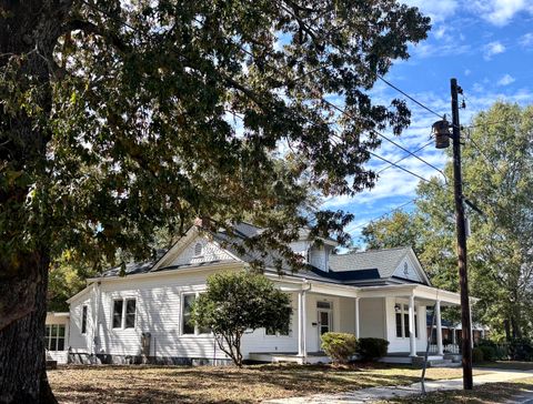 Photo of 123 Lee Street, Thomson, GA 30824 (MLS # 548469) Photo of 123 Lee Street, Thomson, GA 30824 (MLS # 548469)