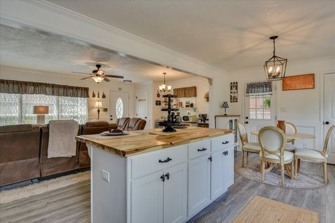 Tiny photo for 2491 Parkway Drive Drive, Augusta, GA 30904 (MLS # 547683)
