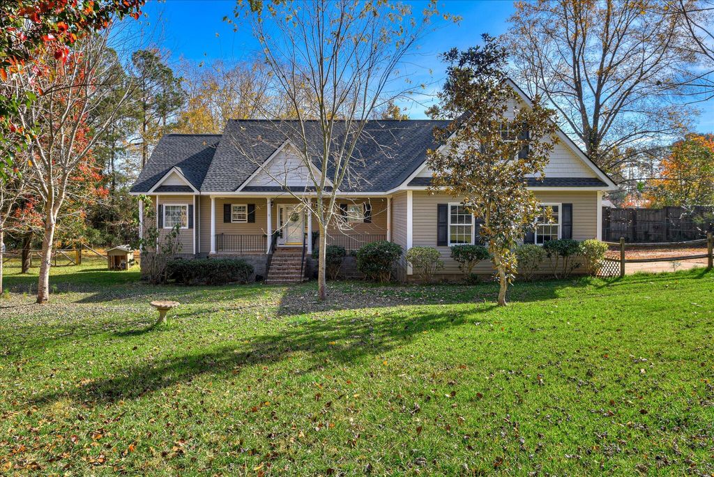 Photo of 4121 Pine Ridge Road, Appling, GA 30802 (MLS # 549569)
