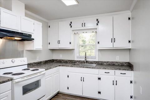 Tiny photo for 509 E Sixth Street, Waynesboro, GA 30830 (MLS # 547426)