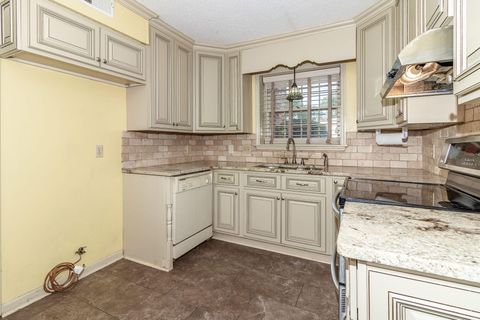 Tiny photo for 1010 Hickman Road Rd, Augusta, GA 30909 (MLS # 548008)