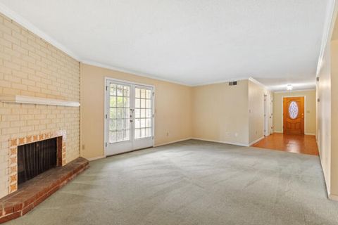 Photo of 1010 Hickman Road Rd, Augusta, GA 30909 (MLS # 548008) Photo of 1010 Hickman Road Rd, Augusta, GA 30909 (MLS # 548008)