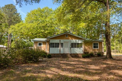 Photo of 952 Royal Road, Millen, GA 30442 (MLS # 554636)