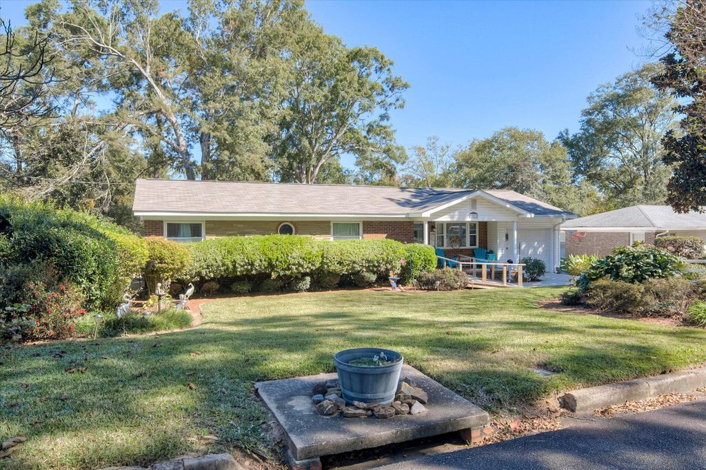 Photo of 2423 Persimmon Road, Augusta, GA 30904 (MLS # 549047)