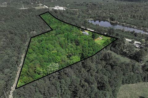 Tiny photo for 1259 Jefferson Street, McCormick, SC 29835 (MLS # 547439)