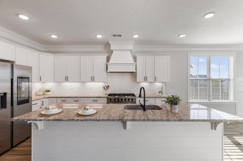 Tiny photo for 422 Woodlawn Street, Evans, GA 30809 (MLS # 547981)
