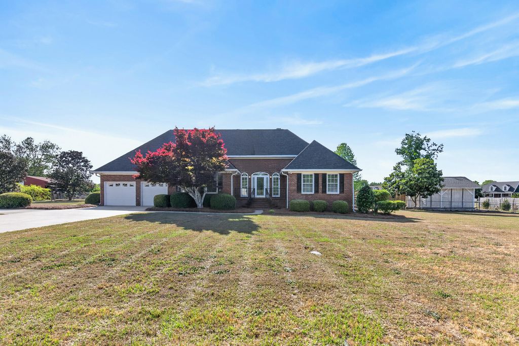 Photo of 203 Canterbury Drive, Wrens, GA 30833 (MLS # 554985)
