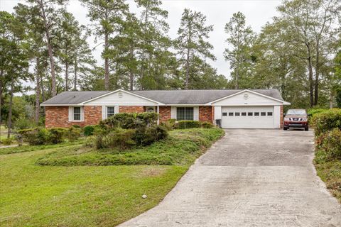Photo of 4038 S Goshen Lake Drive, Augusta, GA 30906 (MLS # 548094)