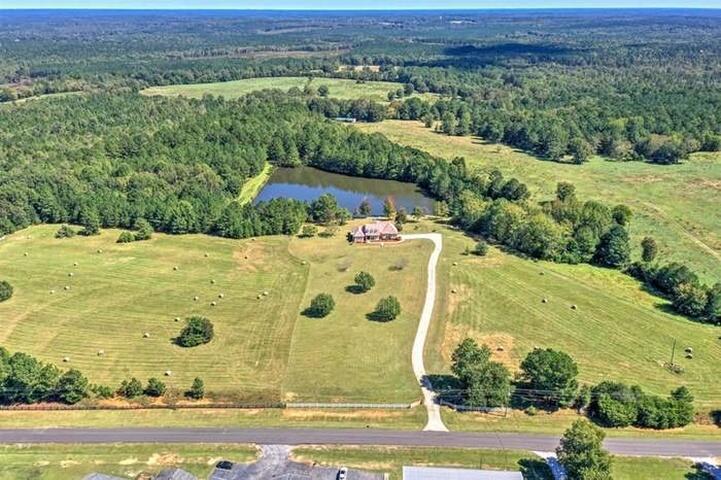 1460 LEATHERSVILLE Road