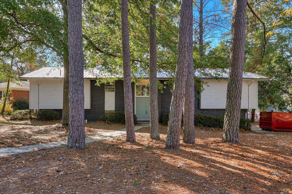 Photo of 2308 Silverdale Road, Augusta, GA 30906 (MLS # 548929)