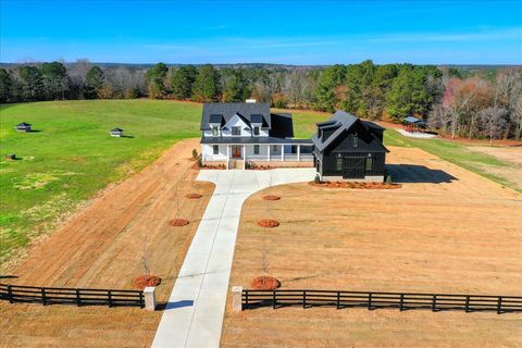 A home in Appling