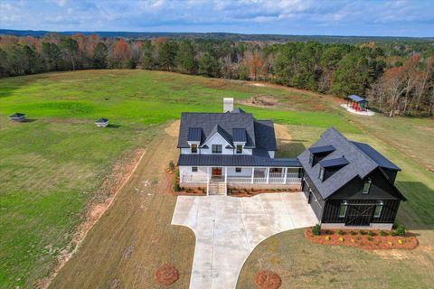 A home in Appling