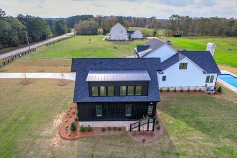 A home in Appling