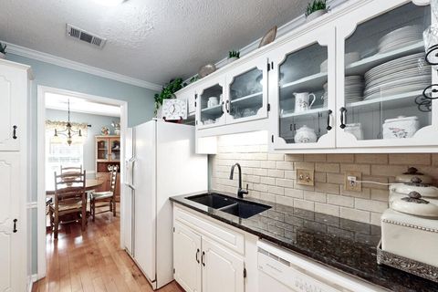 Tiny photo for 11 Woodlawn Court, North Augusta, SC 29841 (MLS # 549482)