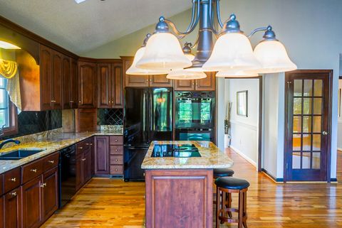 Tiny photo for 409 Serenity Cove, McCormick, SC 29835 (MLS # 548023)