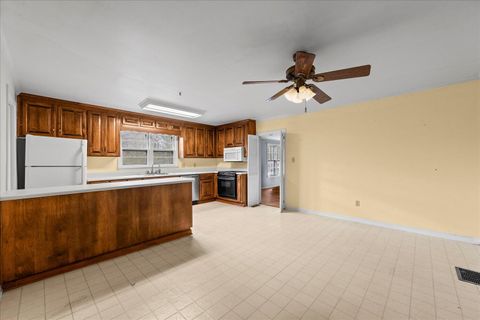 Tiny photo for 127 SW M.L.K. Jr Drive, Crawfordville, GA 30631 (MLS # 550038)