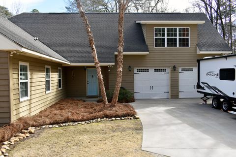 A home in Appling