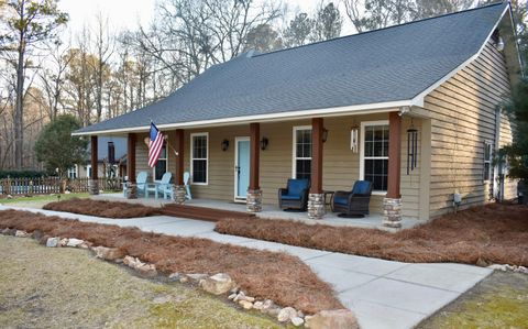 A home in Appling