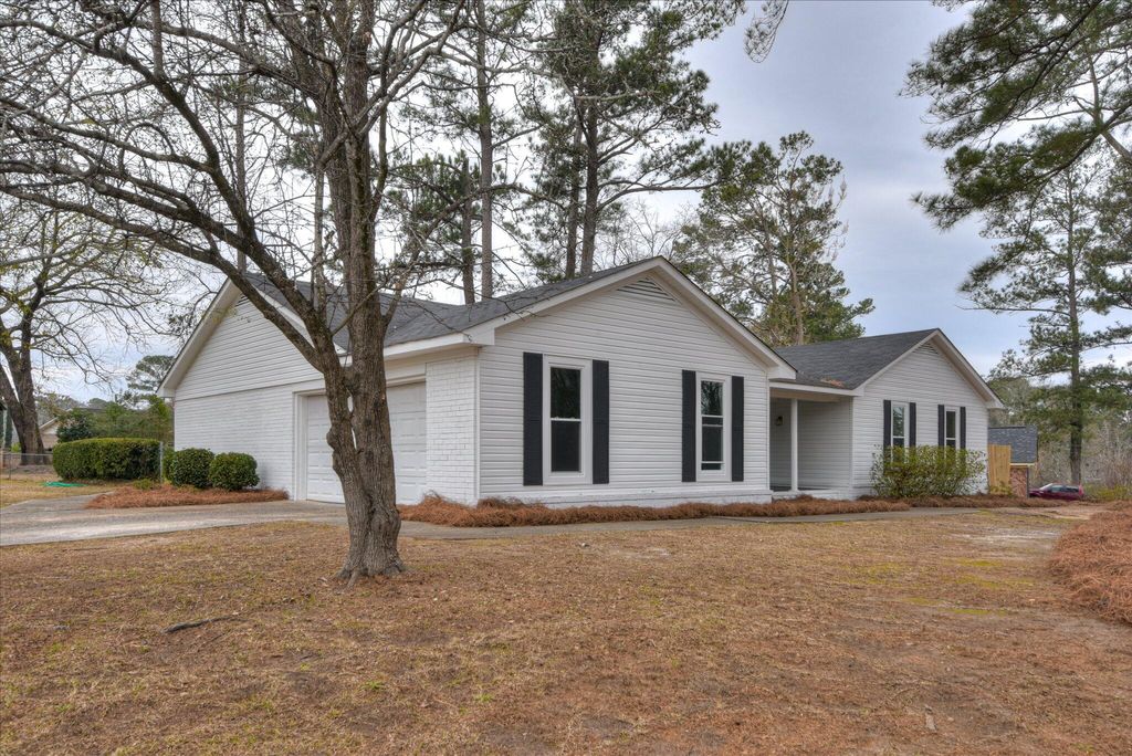 Photo of 719 Gentlewind Lane, Martinez, GA 30907 (MLS # 551376)