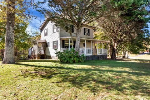 Tiny photo for 373 Jennys Cove Road, Cleveland, GA 30528 (MLS # 548363)