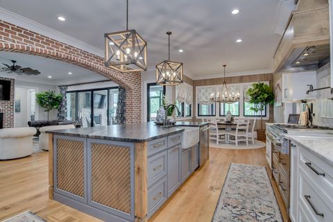 Tiny photo for 162 Lanham Road, Edgefield, SC 29824 (MLS # 545602)