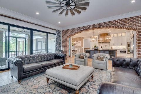 Tiny photo for 162 Lanham Road, Edgefield, SC 29824 (MLS # 545602)