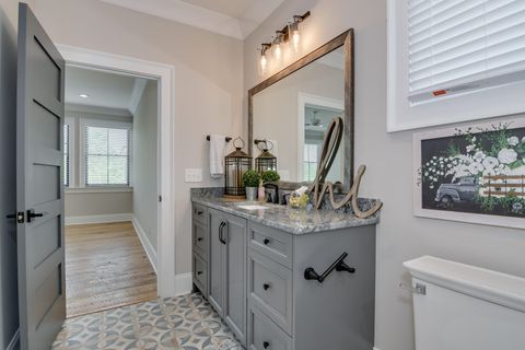 Tiny photo for 162 Lanham Road, Edgefield, SC 29824 (MLS # 545602)