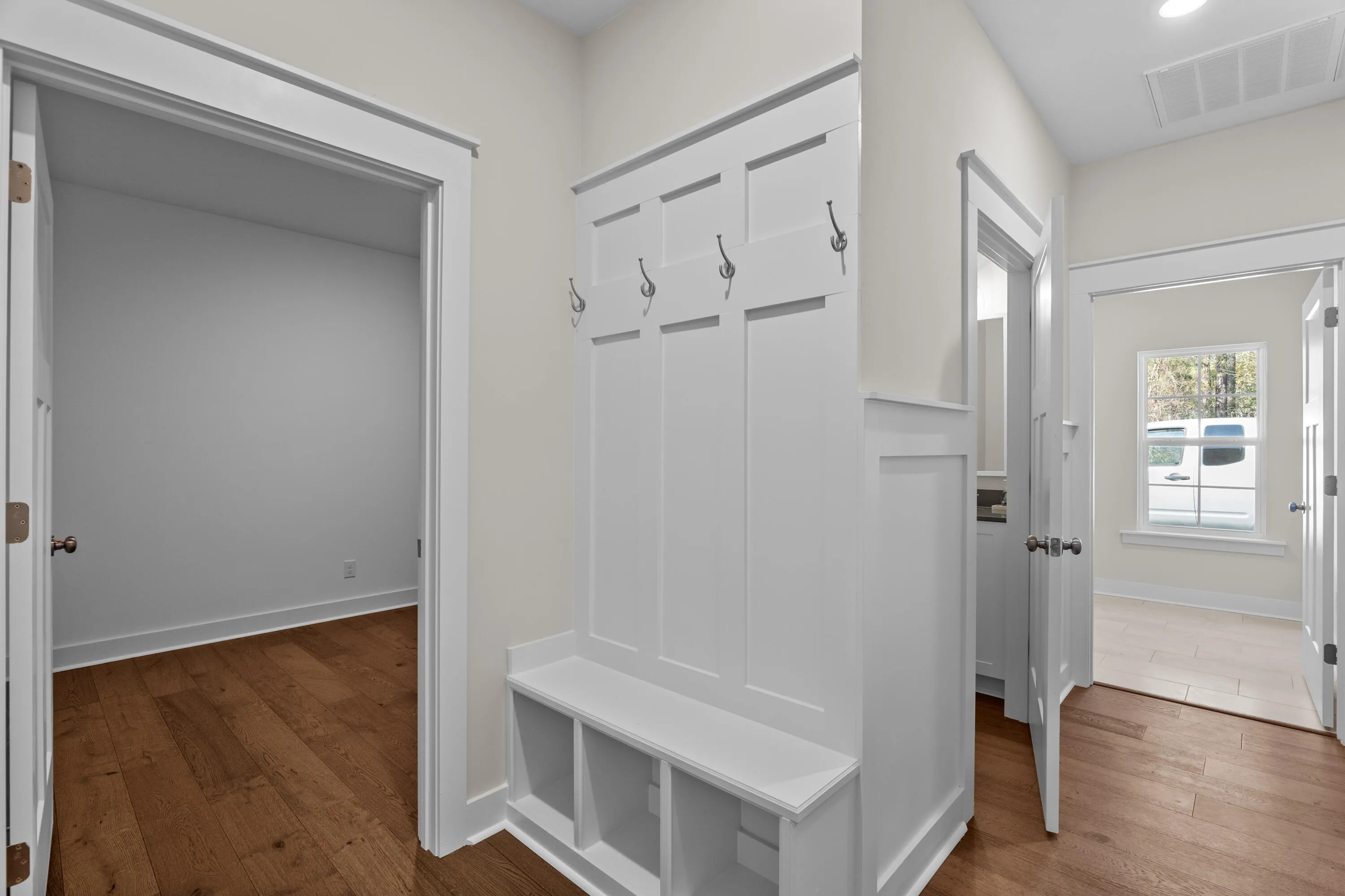 Beech Island, South Carolina 29842, United States, 4 Bedrooms Bedrooms, ,4 BathroomsBathrooms,Residential,Pending,64604