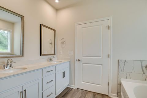 Tiny photo for 4212 Whitehouse Street, Harlem, GA 30814 (MLS # 543439)