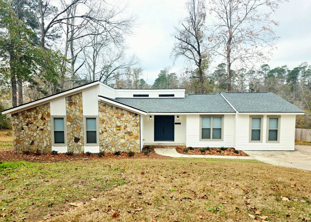 Photo of 319 Rockdale Road, Augusta, GA 30907 (MLS # 549857)