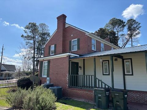 Tiny photo for 39 E Calhoun Street, Wadley, GA 30477 (MLS # 552879)
