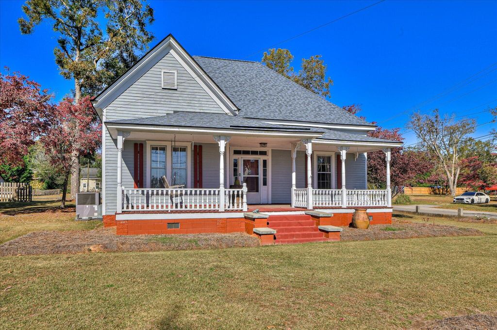 Photo of 818 Calhoun Street, Johnston, SC 29832 (MLS # 549052)