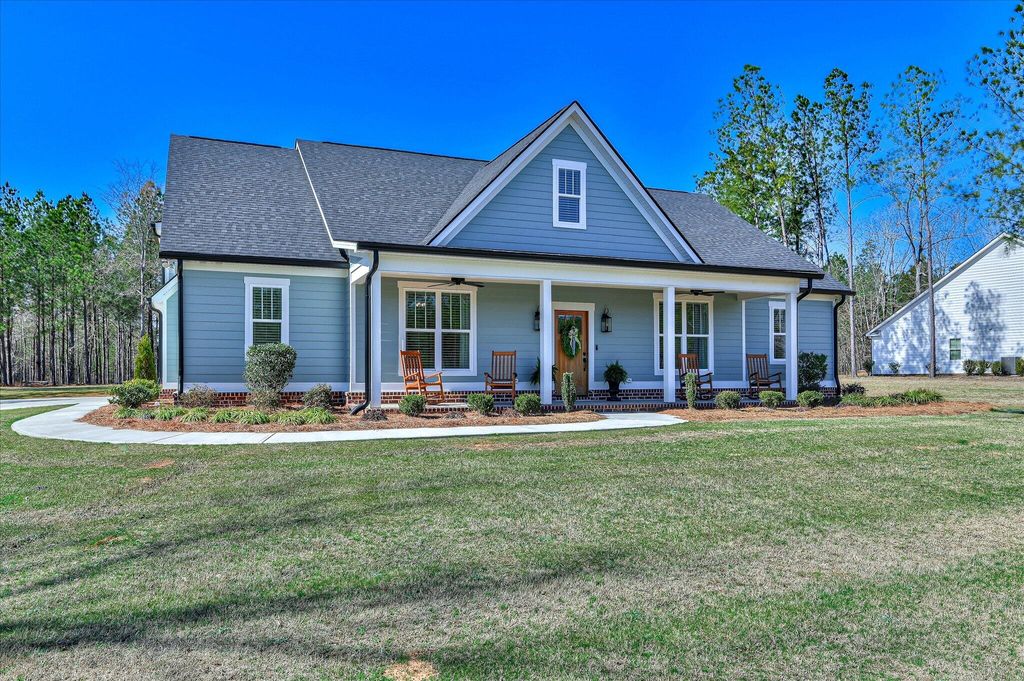 Photo of 1630 Long Cove Drive, Lincolnton, GA 30817 (MLS # 552588)