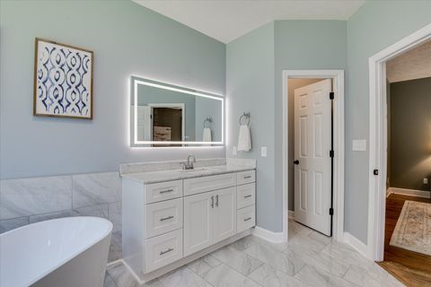 Tiny photo for 395 New Cut Road, Edgefield, SC 29824 (MLS # 544831)