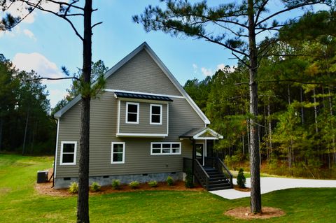 Photo of 1198 Sunset Cove Cv, Tignall, GA 30668 (MLS # 543328) Photo of 1198 Sunset Cove Cv, Tignall, GA 30668 (MLS # 543328)