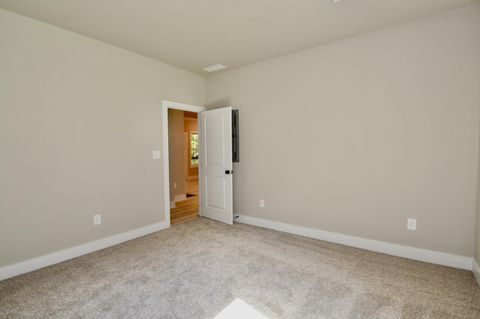 Tiny photo for 1165 Watersedge Cove Cv, Tignall, GA 30668 (MLS # 543320)